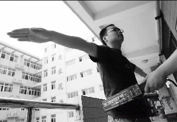 湖北高考迎來最嚴(yán)安檢 女生文胸也報警(圖)
