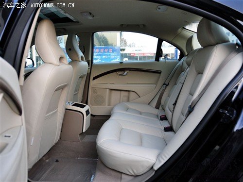 沃爾沃 長(zhǎng)安沃爾沃 沃爾沃s80l 2010款 2.5t 智尊版