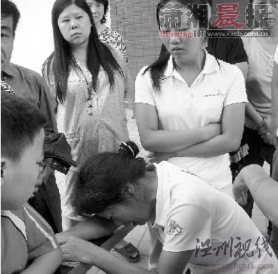 門衛(wèi)不讓無卡業(yè)主騎電動(dòng)車進(jìn)小區(qū)被打死(圖)