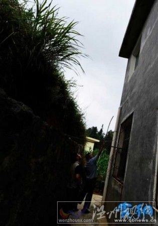 女教師遭官員凌辱 警方稱(chēng)“戴避孕套不算強(qiáng)奸”