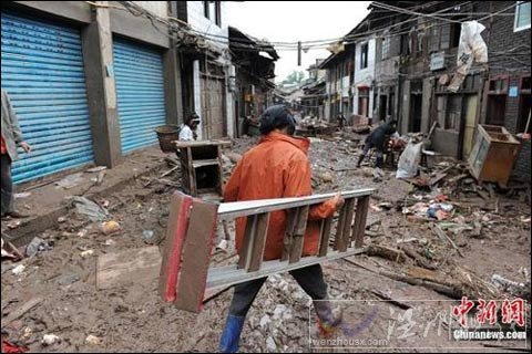 民政部：秋汛洪災已致100人死亡17人失蹤