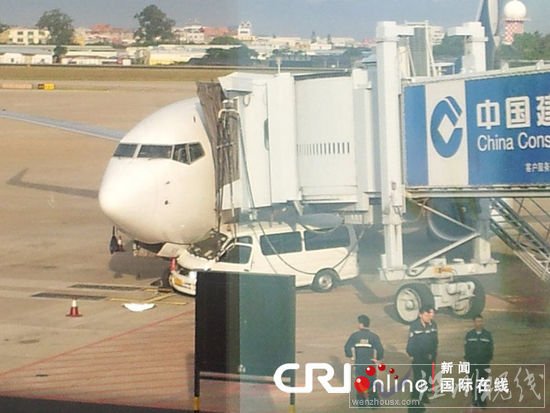 廈門機(jī)場汽車與飛機(jī)相撞(組圖)