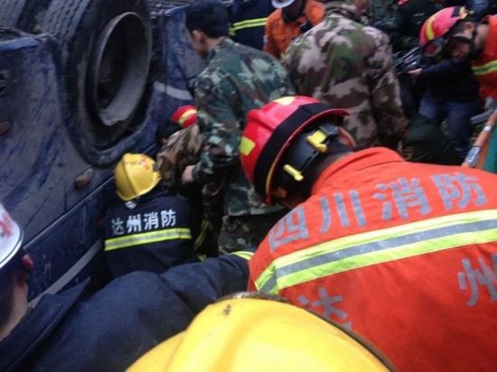 達州堡子鎮(zhèn)車禍