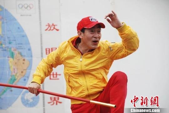 六小齡童談“唐僧埋骨拆遷” 網(wǎng)友：保護(hù)師傅