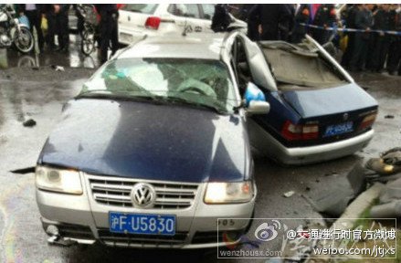 上海寶山路車禍現(xiàn)場(chǎng)圖片