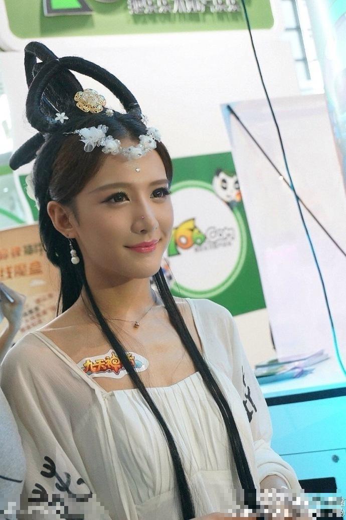 中國(guó)最美偽娘小燦