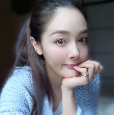 網(wǎng)絡(luò)女神成路人
