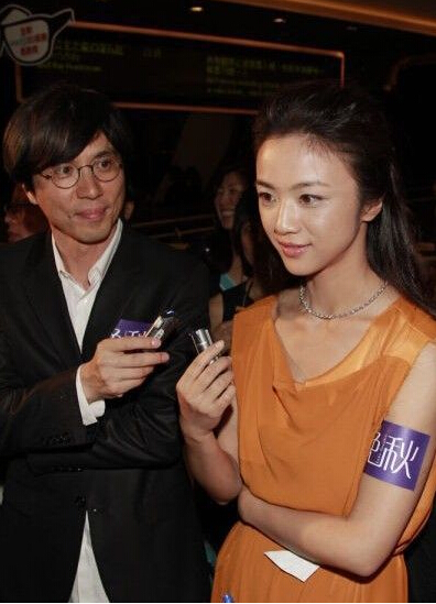 湯唯結婚 湯唯宣布與韓國導演金泰勇訂婚