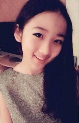 六年級(jí)的12歲小學(xué)生扮成20歲