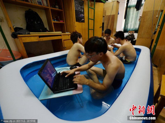 華中師范大學宿舍現(xiàn)避暑神器