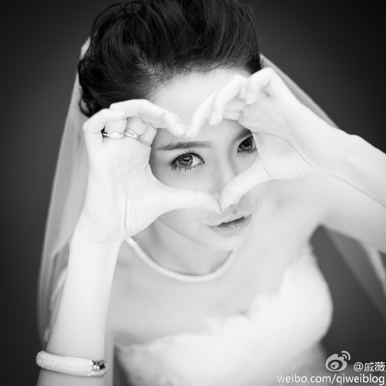李承鉉戚薇結(jié)婚照