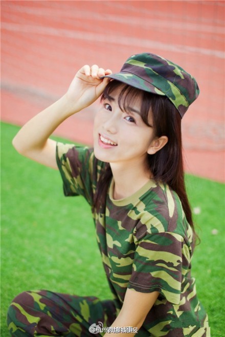 浙大軍訓女神JOYIN清純照曝光