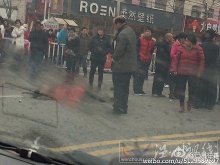 商水縣人民路發(fā)生慘烈車禍