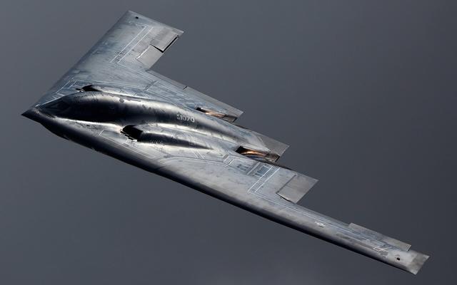 B-2隱形轟炸機(jī)