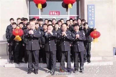 消防第五大隊(duì)25名消防員全體合影