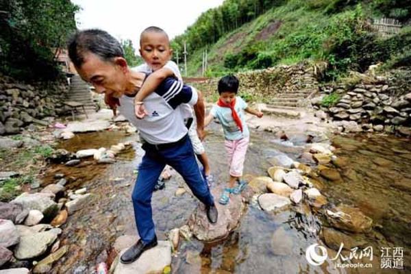 江西袖珍學校曝光