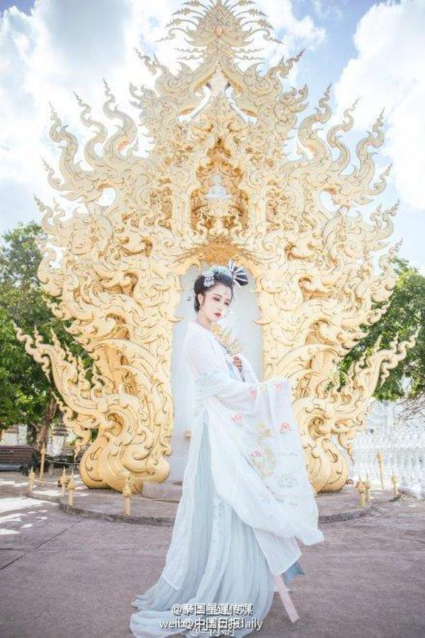 白廟側(cè)臥照引不滿
