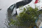 甌海女司機(jī)油門當(dāng)剎車 沖