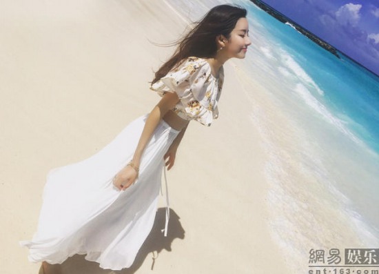 張子萱曬露腰美照:沒屁股,腰細也不好看。