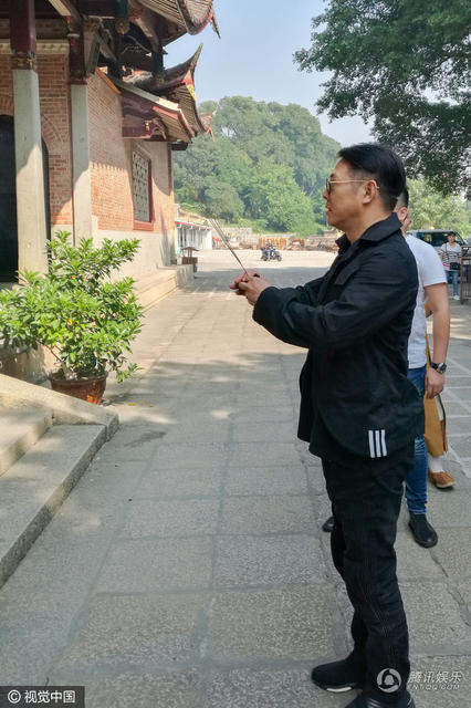 李連杰稱離死不遠(yuǎn) 歲月不饒人53歲蒼老如70歲老頭