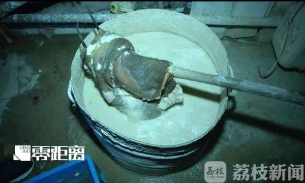 給活牛注水120斤 暗訪黑心屠宰場(chǎng)