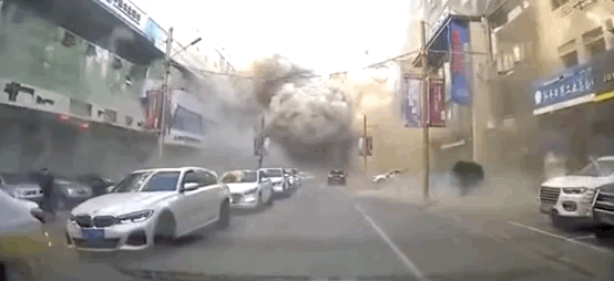 沈陽一飯店燃氣爆炸 半條街成廢墟